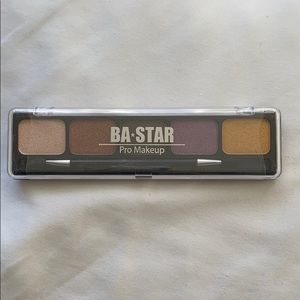 never opened eyeshadow pallet